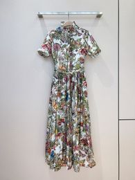 Designer europeo 2024 nuovo abito colorato con stampa di fiori a farfalla
