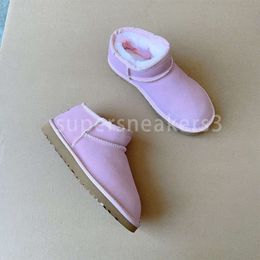 2023 Kids Toddler Slippers Baby designer shoes Chesut Fur Slides Sheepskin Shearling Classic Ultra Mini Boot Winter Mules size 21-35