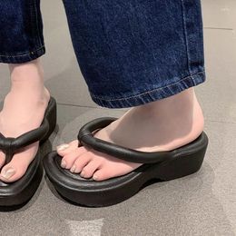 Slippers Korean Fashion Arch Arc Thick Soled Heightening Flip-Flops Women Wear Light Summer Pinch Sandals Anti-Skid Beach