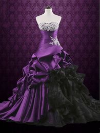 Und schwarze Linie Ein Vintage Purple Brautkleider ärmellose Korsett Lange Brautkleider Ruch geschnürtes Schnür-up Plus Size Gothic Braut Kleid Vestido de Novia 2024