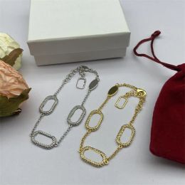Luxury Designer Jewellery Silver Bracelets designers women V Chain Bracelet Letter cuff bangles Ladies Chains Ornaments Girls Accessories Gift Armband G5