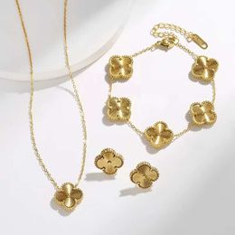necklace designer necklace fashionable temperament four leaf flower collarbone chain set manufacturer wholesale