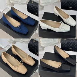 2023 Design luxury Fashion square toe thin Shoes classic Womens printed pattern 100% Leather bowknot Casual slip-on shoes ladys elegant comfort Low-heeled shoes sizes