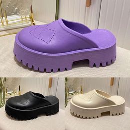 Top Luxury slippers Perforated Slip-on Platform Rubber Mules Sandals designer slipper men women shoes black ivory purple summer slides fashion beach sandal