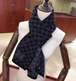 Scarves wholesales Ljia letterV influencer fashion warm cashmere scarf high-end atmosphere double-sided cape formen and women 30*180