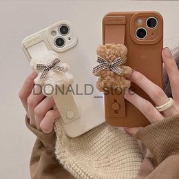 Cell Phone Cases Cute 3D Cartoon Bear Wrist strap Holder Stand Soft Case For iPhone 15 14 13 12 Pro Max 11 MiNi X XR XS 7 Plus SE Silicone Cover J231206