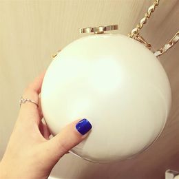 Evening bag Acrylic shoulder case classic pattern Pearl shape Women bag white black 2 Colour makeup acrylic bag Pearl shape come wi277c