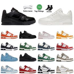 2024 Designer flat casual shoes denim canvas leather white green red blue letter fashion platform mens womens low tops loafers sports trainers sneakers size 36-45