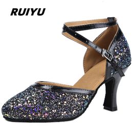Dance Shoes RUIYU Women's Latin Dance Shoes Adult Soft Tango Salsa Sports Dance Shoes Fashion Sequins Black and White 231205