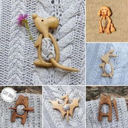 Brooches Brooch Pin With Wooden Animal Pattern Diy Craft Badge Cartoon Funny Cute Shawl Scarf Buckle Clasp Pins Jewelry Gift