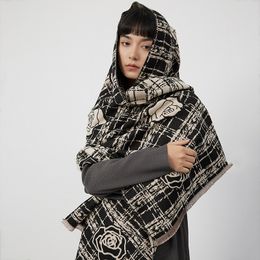 Women's scarf with a high-end and elegant style resembling cashmere scarf, small fragrance, double-sided rose trend shawl, thick imitation cashmere