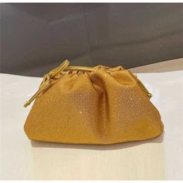 Authentic Fashion Bags Bags Pouch Cloud Crossbody BottegvVeneta Bag Venetas Autumn Diamond Pleated Clip Handbag One Shoulder Crossbody Girl 1 Outlet 3CAB58J WNP62