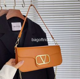 Luxury Brand Designer Chain Shoulder Bags Fashion v Letter Handbag Wallet Vintage Ladies Solid Color Leather Bag Fashion Fallow Crossbody