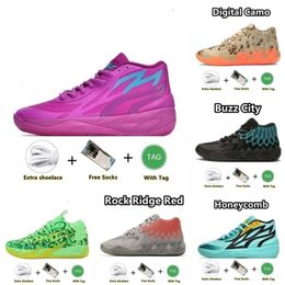 OG Sports Ball Lamelo MB01 Men basketskor Rick och Morty Rock Ridge Red Queen inte härifrån lo Ufo Buzz City Black Blast Mens Trainers MB02 03 Sneak