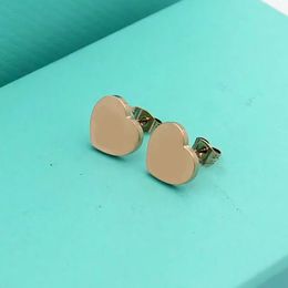 Luxury Earring Designer Earring for Woman Delicate Titanium Steel Ear Studs Jewelry Women's Christmas Valentine's Day Gift Free Ship Fashion Ladies Earrings Heart