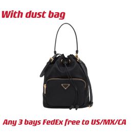 Duet Re-Nylon Shoulder Bag Lady Designer Black Vintage Bucket Bags Enamelled Metal Triangle Logo On The Zipper Pocket Drawstring Cl252t