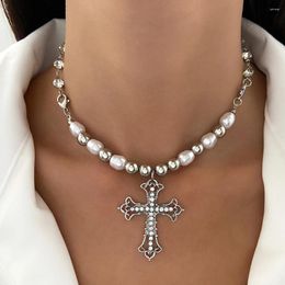 Pendant Necklaces Punk Style Zircon Cross Necklace For Women Vintage Pearl Crystal Choker Chains Religious Jewelry Trendy Hip Hop Gifts