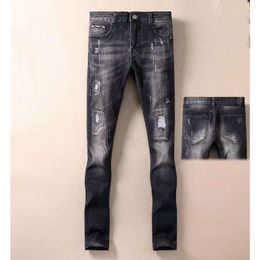 Mens Jeans Mens Designer Business Jeans High street Size 2940 rock revival Cotton Off Vintage Pants Casual Personalised Motorcycle Holes Elasticity Denim Skinny St