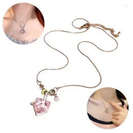 Pendant Necklaces Fashionable Pink Heart Necklace Elegant Choker Alloy Material Neck Jewelry For Women Dropship