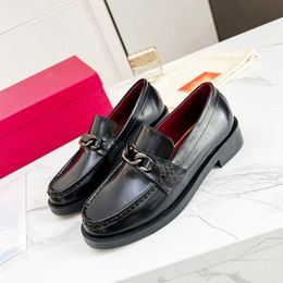 New Luxury Designer men dress shoes genuine leather moccasins brown Womens black loafers shoes classic wedding office business formal shoes 35-45 with box