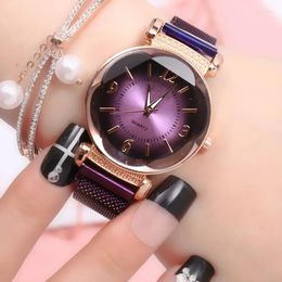 Wristwatches Women Watch Fashion Wild Magnet Buckle Luxury Ladies Geometric Roman Numeral Quartz Movement