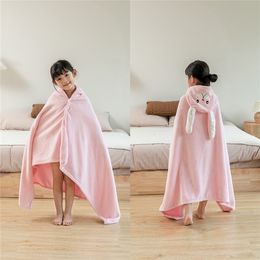 Towels Robes Quick Dry Hooded Towel for Kids artoon Cape Bathrobe With Hooded Coral Fleece for Babies Bath Playa Sauna Beach Shower Robe 231204