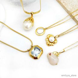 Pendant Necklaces Luxury 18K Gold Plated Necklace Square CZ Flower Pendant Snake Chains Collier Lovely Rabbit Charms Pearl Jewelry Birthday Gifts R231207