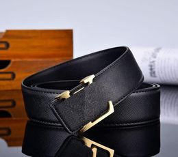 2021 Fashion Luxury Men Designers Belts alloy V buckle belt high quality Genuine Leather Waistband4219623