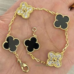 Luxury Designer Vanca Four Leaf Clover Bracelet Elegant Fashion 18k Gold Onyx Shell Mother of Pearl Ladies Holiday Gift with Box