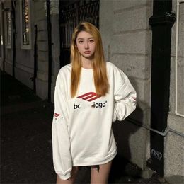 2024 Autumn/Winter New Paris B Family Letter Large Icon Embroidered Round Neck Sweater Stylish hoodie with texture