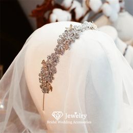 Headwear Hair Accessories CC Hairband Wedding Bridal Crown Engagement Jewellery Romantic Hoop Flower Butterfly Shape Headdress HS94 231207