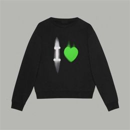 Correctly verified version of Parisian home long sleeved hoodie new green love print high aesthetic value round neck loose fitting hoodie for men