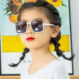 Fashion Kids letter printed sunglasses summer boys gilrs square frame outdoor sunglasses INS children Uv protection beach sunblock S0924
