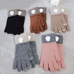 Fashion Gloves Designer Glove High-quality Plush Five Fingers Gloves Gloves for Men Women Velvet Wool Lady Five Finger Mittens Design Womens Gloves Winter Autumn