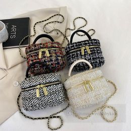 Girls plaid Woollen weaving handbags kids metals chain single shoulder bags Lady style children messenger cosmetics bag Z5842