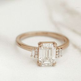 Maiyi Jewellery Custom Vvs1 2carat Emerald Cut Moissanite Ring 14k Yellow Gold for Engagement Wedding