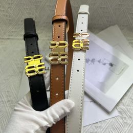 Designers Casual Narrow Belts Womens Versatile Minimalist Smooth Buckle Waist Belt Letters Golden Buckle Waistband Ladies Jeans Dress Girdle Belts