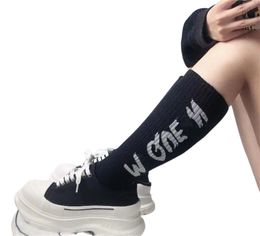 Fashion Men's Socks Women's Outdoor Sports Silk Socks Fashion Brand Youth Student Hip Hop Style Silk Socks Letter Embroidered Socks Athlete Warm Leg Socks xx4