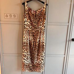 Casual Dresses 2023 Spring Summer Collection Vintage Leopard Printing Slim Midi Length Women