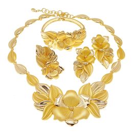 Wedding Jewellery Set Necklace Earrings Ring Bracelet Bud Pendant Gold Plated Luxury Nigeria Dubai Women 231207