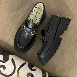 Luxury designer Dress shoes bee loafers women's small leather shoes lazy slip on metal buckle thick bottom autumn and winter temperament versatile Casual shoe