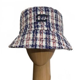 Designer Retro Plaid Bucket Hat Elegent Classic Sequin Coarse Patterned Woollen Fabric Reddish Blue Chequer Warm Stylish Fall Winter