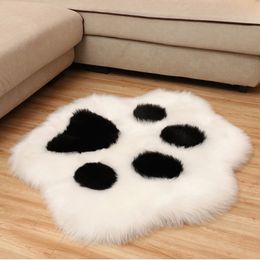 Carpets Wool-like Hand-Shaped Brush Carpet Office Living Room Desk Children's Room Carpet Plush Carpet Rugs for Bedroom Cute Rug 231207