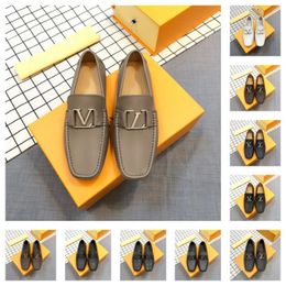 40 Model New Designer Loafers Men Shoes Solid Colour Fashion Business Casual Wedding Party Classic Crocodile Pattern Metal Dress Shoes Size 38-46