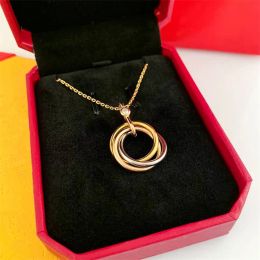 womens necklace double rings pendants necklaces stylish Jewellery solid gold chain mens choker cutomize golden titanium steel Alloy 18k gold f