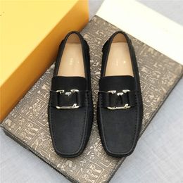 36model New Fashion Black Top and Metal Toe Men Velvet Dress Shoes Italian Mens Designer Dress Shoes Handmade Loafers Luxury Men Shoes