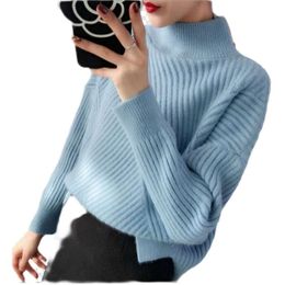 Camisola feminina nova pulôver camisola outono/inverno malhas soltas em torno do pescoço cor sólida listra diagonal casual moda feminina 82