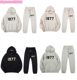 Pa2p 2024 Men's and Women's Hoodies Fashion Designer Essentialhoodies Fears Season 8 Essentials1977 Flocked Leggings Set High Street Couple