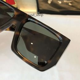 Fashion Off W Sunglasses Luxury Offs White Top Luxury High Quality Brand Designer for Men Women New Selling World Famous Sun Glasses 832