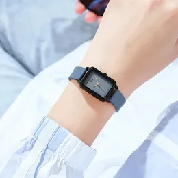 Wristwatches Exquisite Student Watch Small Square Quartz Women's Elegant Woman Accessories For Women Ladies
